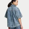 Camicia da donna in denim a pantaloncini con maniche corte Camicia da donna in denim a pantaloncini con maniche corte