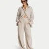 Camicia da resort a maniche lunghe da donna Camicia da resort a maniche lunghe da donna
