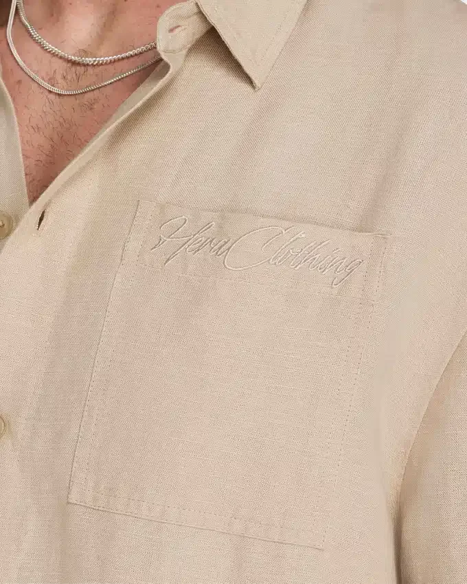 Camicia da uomo a maniche corte in lino con pantaloncini Camicia da uomo a maniche corte in lino con pantaloncini