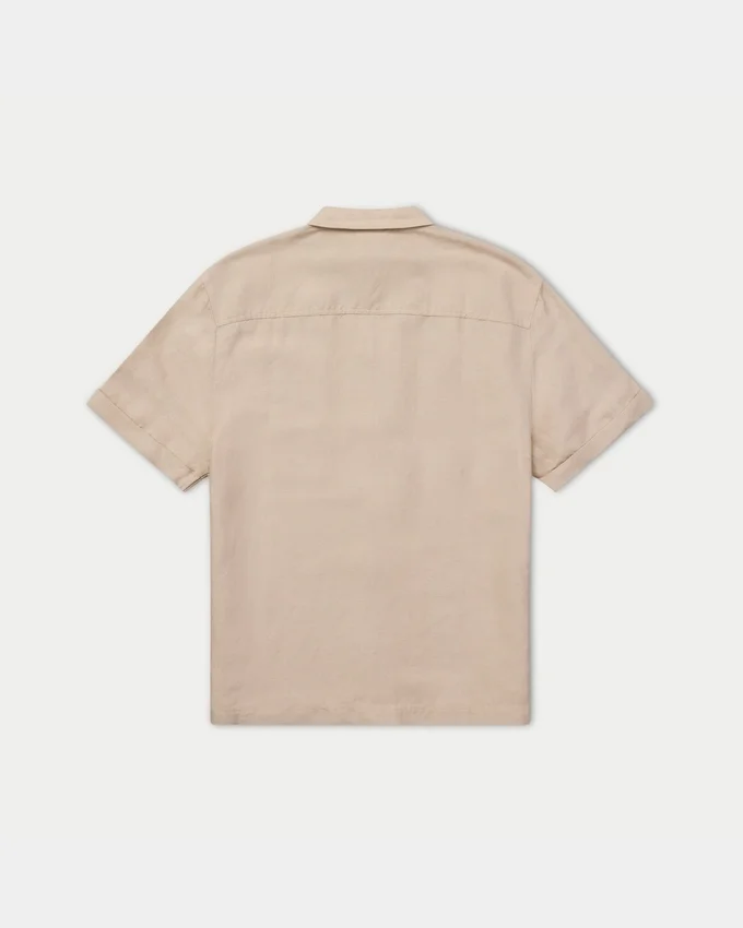 Camicia da uomo a maniche corte in lino con pantaloncini Camicia da uomo a maniche corte in lino con pantaloncini