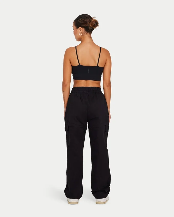 Crop top essenziale da donna – nero Crop top essenziale da donna – nero