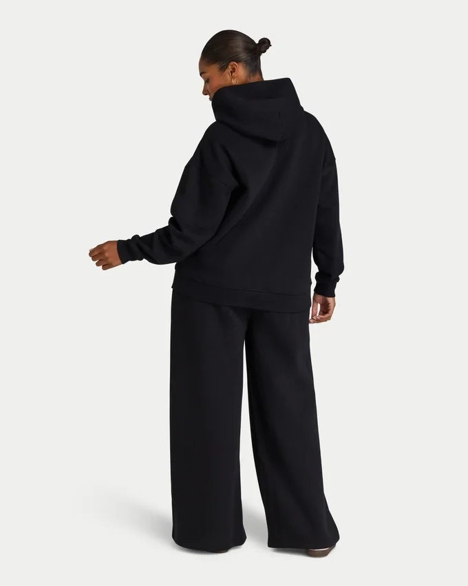 Felpa con cappuccio oversize da donna 365 – nera Felpa con cappuccio oversize da donna 365 – nera
