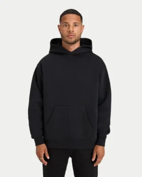 Felpa con cappuccio oversize da uomo “Graffiti” – nera