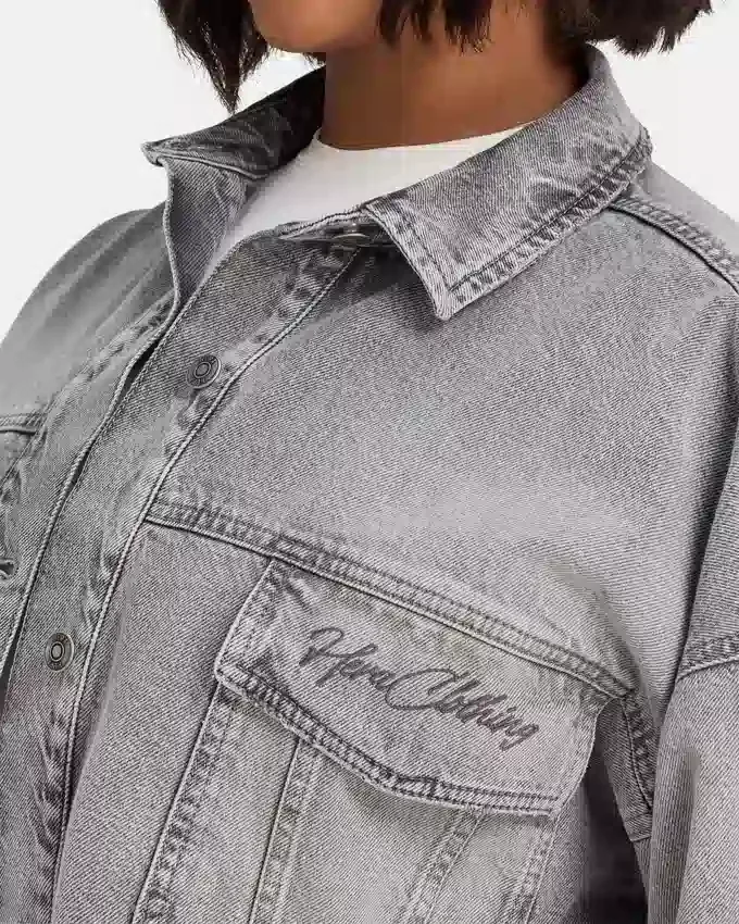 Giacca in denim corta da donna Giacca in denim corta da donna