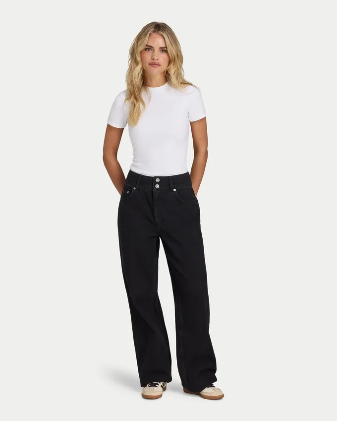 Jeans da donna a gamba dritta Jeans da donna a gamba dritta