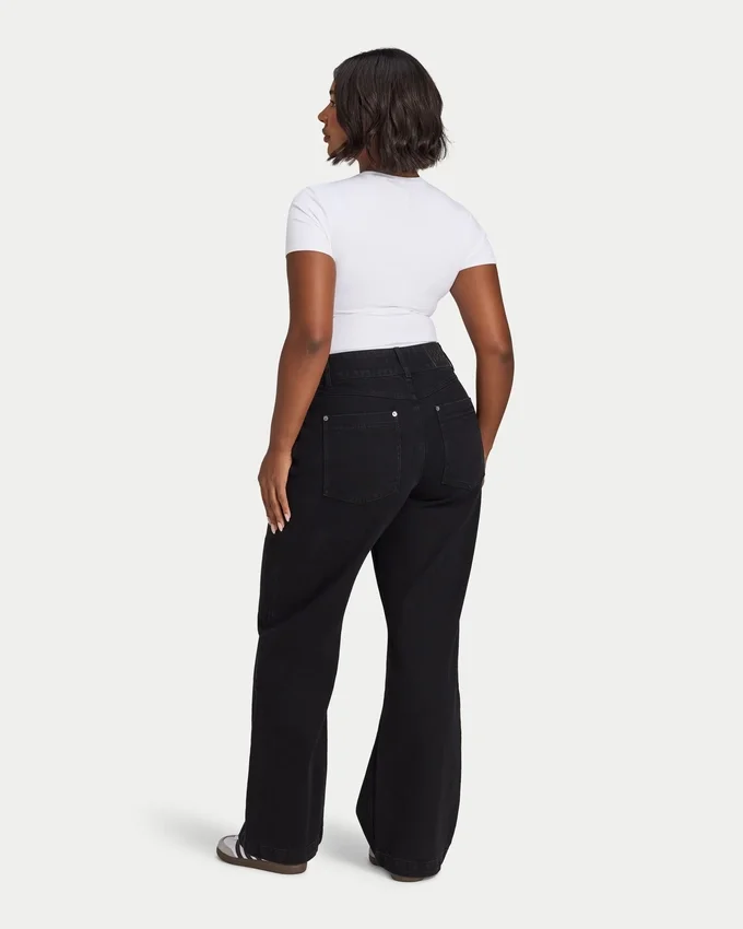 Jeans da donna a gamba dritta Jeans da donna a gamba dritta