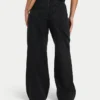 Jeans da donna larghi – neri Jeans da donna larghi – neri