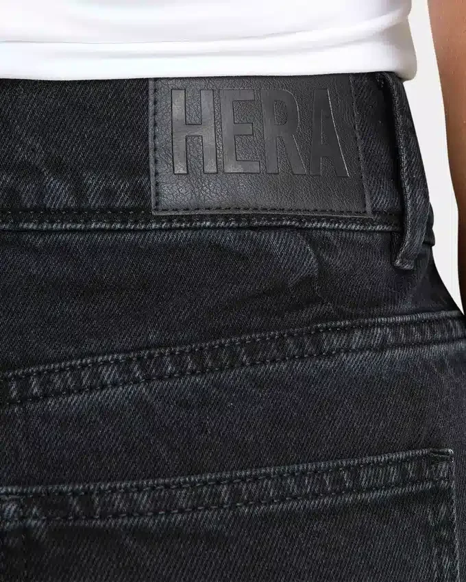 Jeans da donna larghi – neri Jeans da donna larghi – neri
