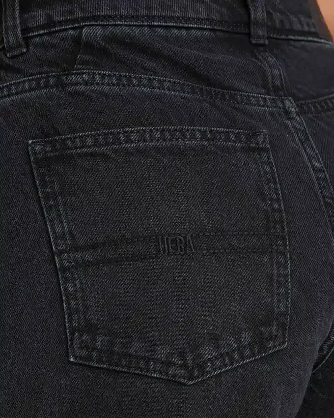 Jeans da donna larghi – neri Jeans da donna larghi – neri