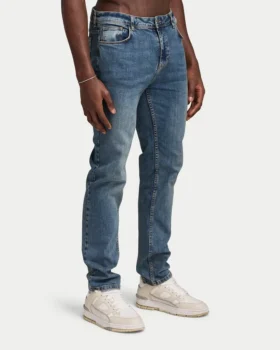 Jeans da uomo in Denim dal taglio morbido – lavaggio medio