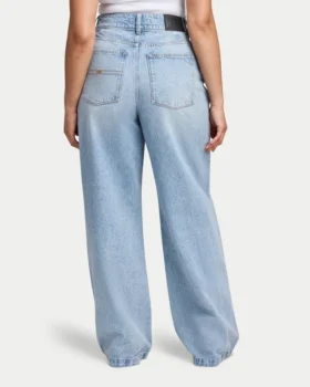 Jeans larghi da donna – azzurro