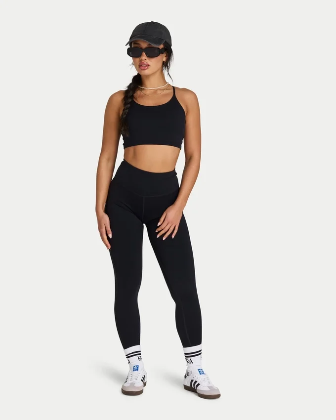 Leggings essenziali da donna – neri Leggings essenziali da donna – neri