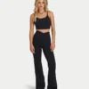 Leggings svasati da donna Essentials Leggings svasati da donna Essentials