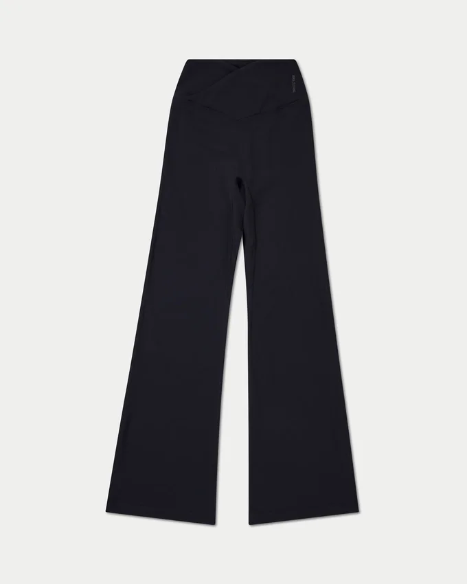 Leggings svasati da donna Essentials Leggings svasati da donna Essentials