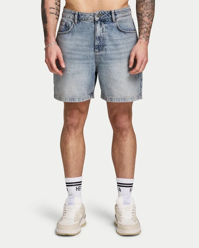 Pantaloncini in denim da uomo dal taglio rilassato Pantaloncini in denim da uomo dal taglio rilassato