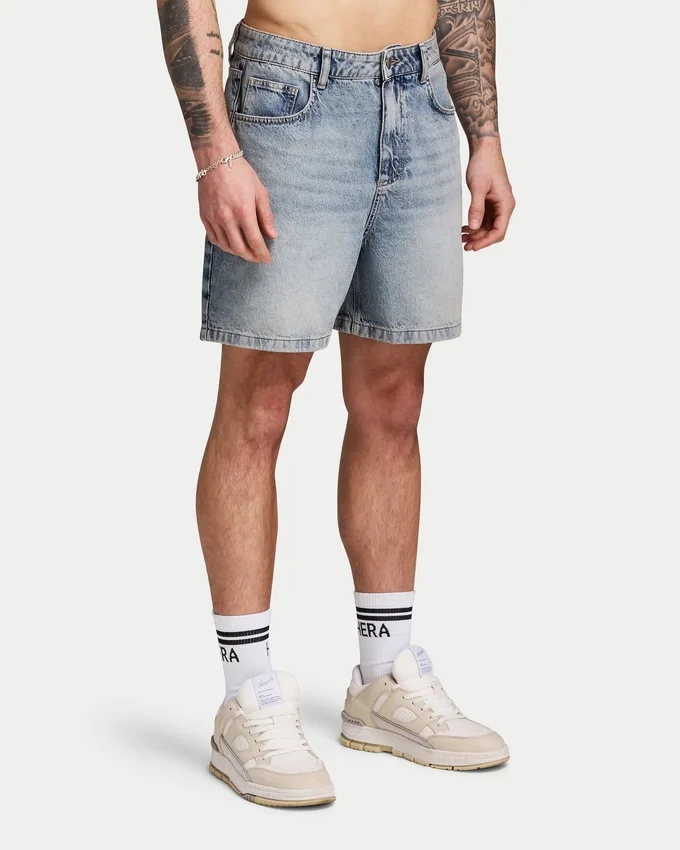 Pantaloncini in denim da uomo dal taglio rilassato Pantaloncini in denim da uomo dal taglio rilassato