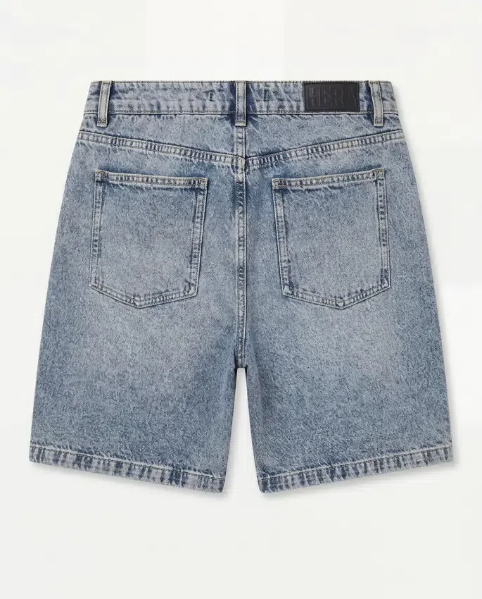 Pantaloncini in denim da uomo dal taglio rilassato Pantaloncini in denim da uomo dal taglio rilassato