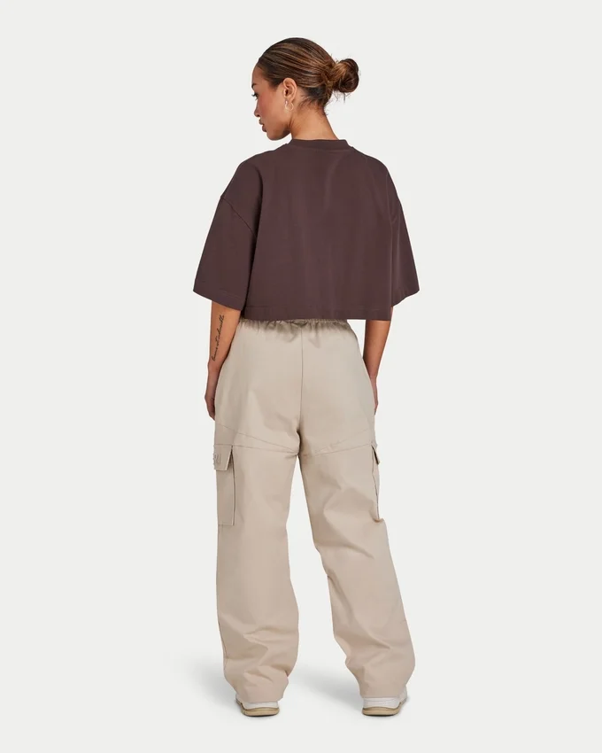 Pantaloni cargo da donna – color avena Pantaloni cargo da donna – color avena