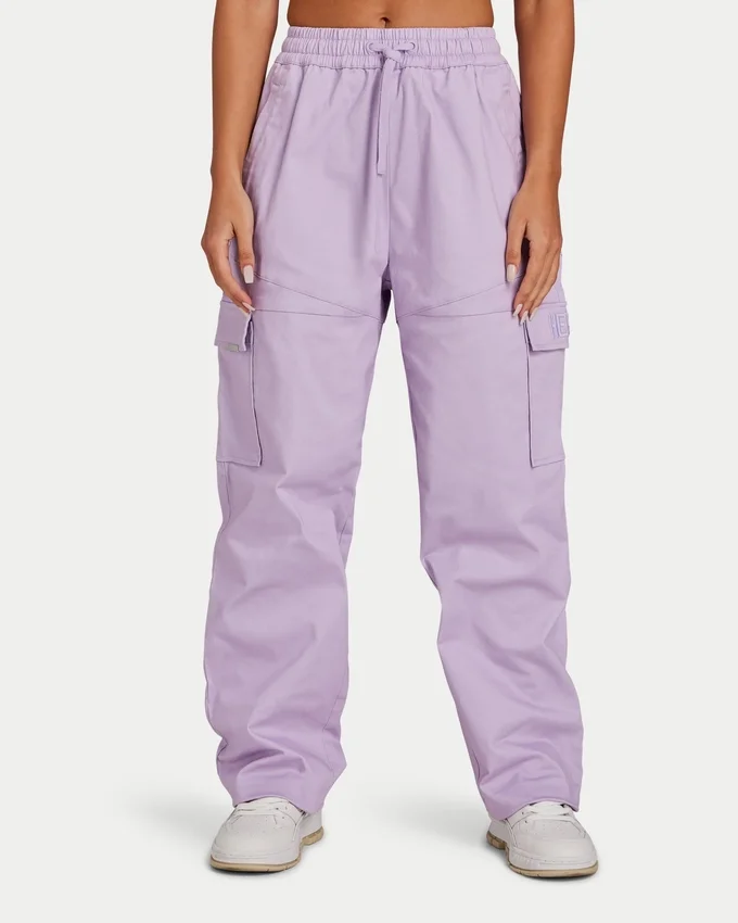 Pantaloni cargo da donna – lilla primaverile Pantaloni cargo da donna – lilla primaverile