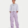 Pantaloni cargo da donna – lilla primaverile Pantaloni cargo da donna – lilla primaverile