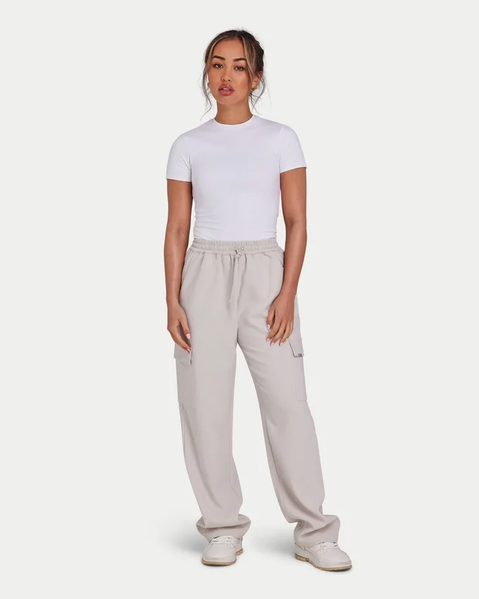 Pantaloni cargo da donna | Pantaloni cargo Studio – Stone Pantaloni cargo da donna | Pantaloni cargo Studio – Stone