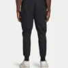 Pantaloni cargo da uomo dal taglio affusolato