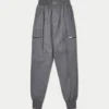 Pantaloni cargo da uomo dal taglio affusolato