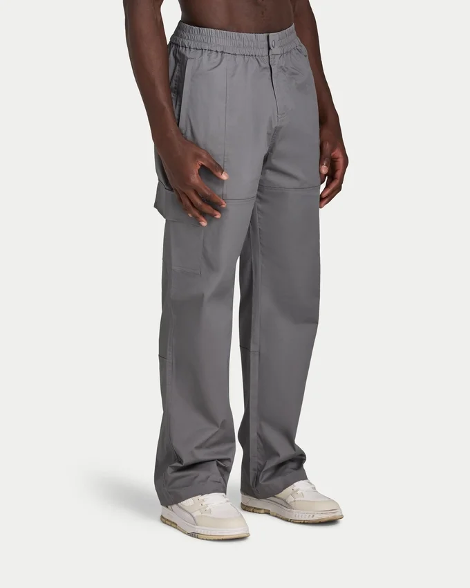 Pantaloni cargo da uomo dal taglio comodo Pantaloni cargo da uomo dal taglio comodo