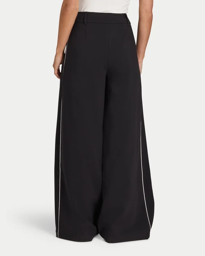 Pantaloni da donna Studio a gamba larga Pantaloni da donna Studio a gamba larga