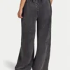 Pantaloni sportivi da donna a gamba larga della linea Collective Pantaloni sportivi da donna a gamba larga della linea Collective