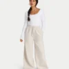Pantaloni sportivi da donna a gamba larga della linea Collective Pantaloni sportivi da donna a gamba larga della linea Collective