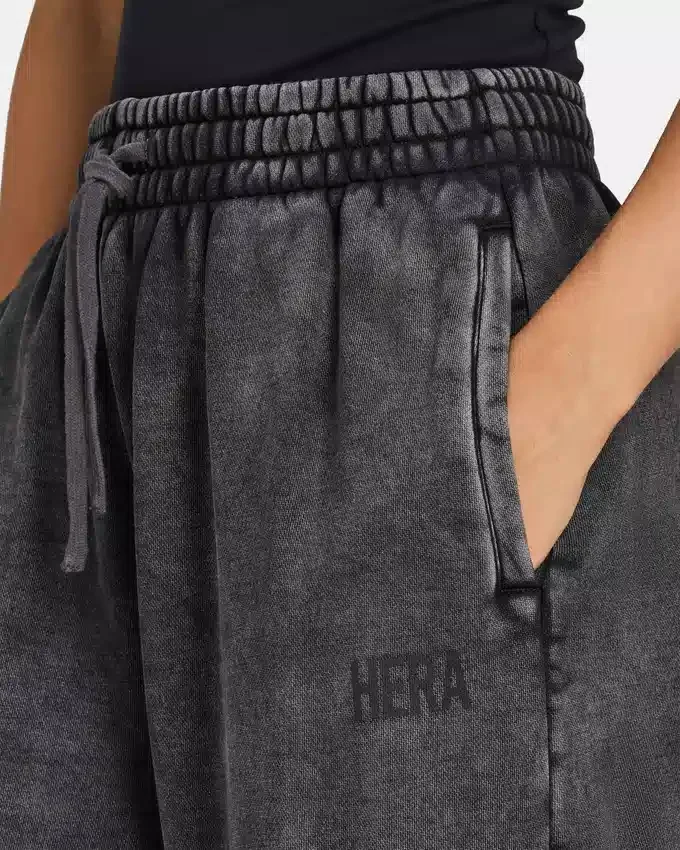 Pantaloni sportivi da donna a gamba larga della linea Collective Pantaloni sportivi da donna a gamba larga della linea Collective