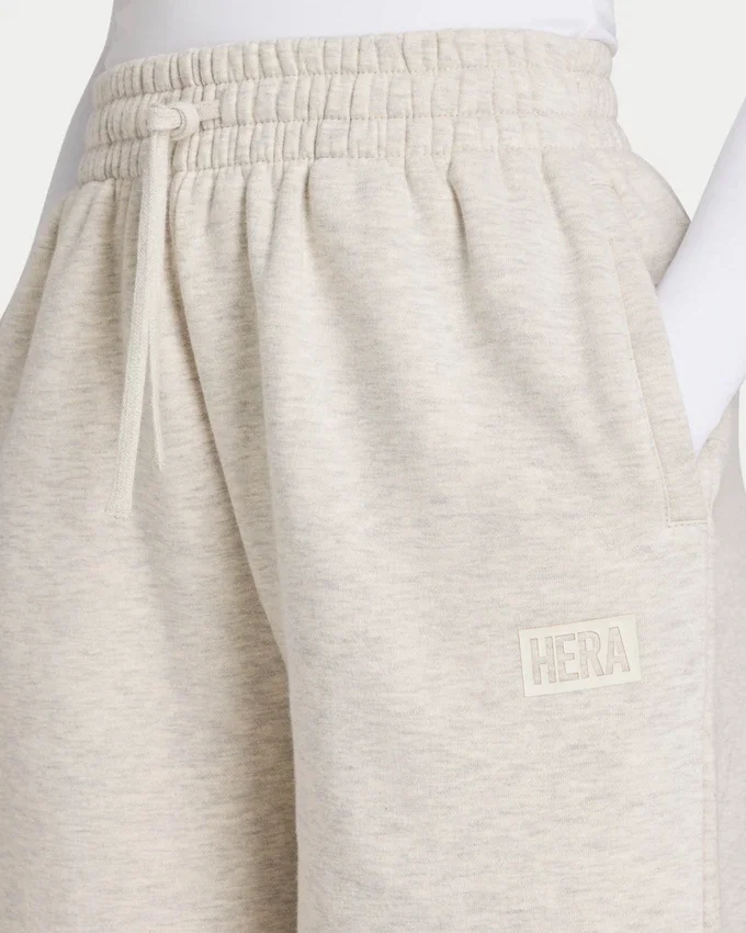 Pantaloni sportivi da donna a gamba larga della linea Collective Pantaloni sportivi da donna a gamba larga della linea Collective