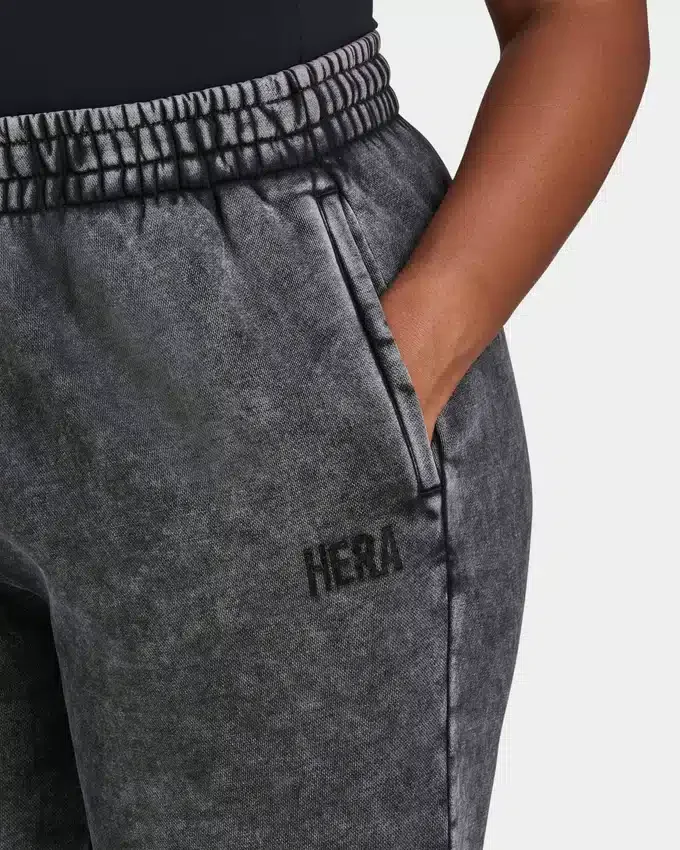 Pantaloni sportivi da donna The Collective Pantaloni sportivi da donna The Collective