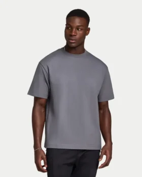 T-shirt da uomo oversize con grafica graffiti