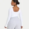 Top da donna essenziale a maniche lunghe dual wear – bianco Top da donna essenziale a maniche lunghe dual wear – bianco